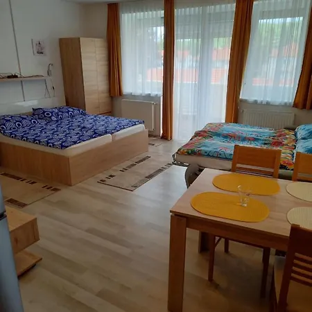 Kastelykert Apartman * Kőszeg