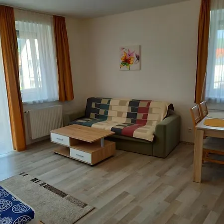 Apartament Kastelykert Apartman Kőszeg