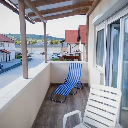 Kastelykert Apartman Apartament Kőszeg