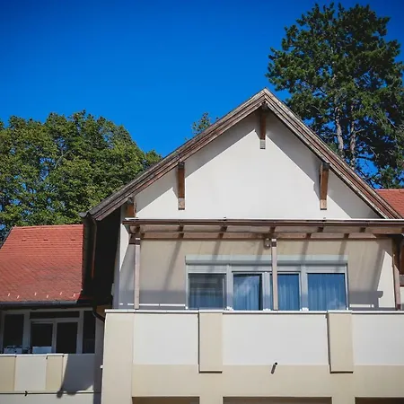 Kastelykert Apartman * Kőszeg